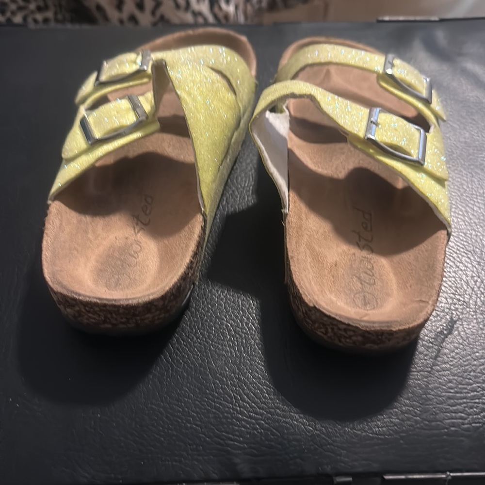 Girls sandals - Picture 2 of 4